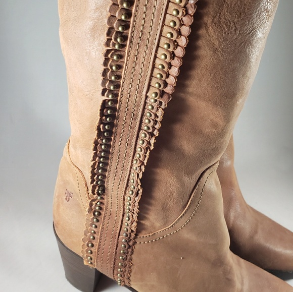 Frye Bella Low Flower Pull-On Boots - Picture 5 of 8